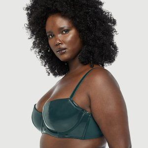 Savage X Fenty BNWT Leather Tease Vinyl Low-Cut Balconette Bra, 34C